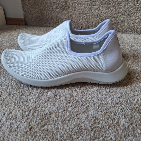 Arcopedico Gaia Womens Slip on Sneaker. White. Size 39 - Picture 2 of 8
